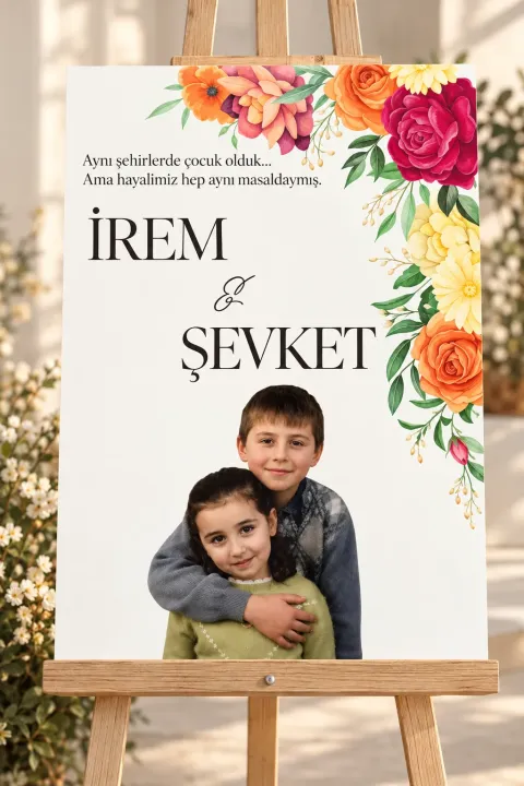 Çocukluk Fotoğraflı Çiçekli Karşılama Panosu – Çocukluk Fotoğraflı Baskılı Panolar
