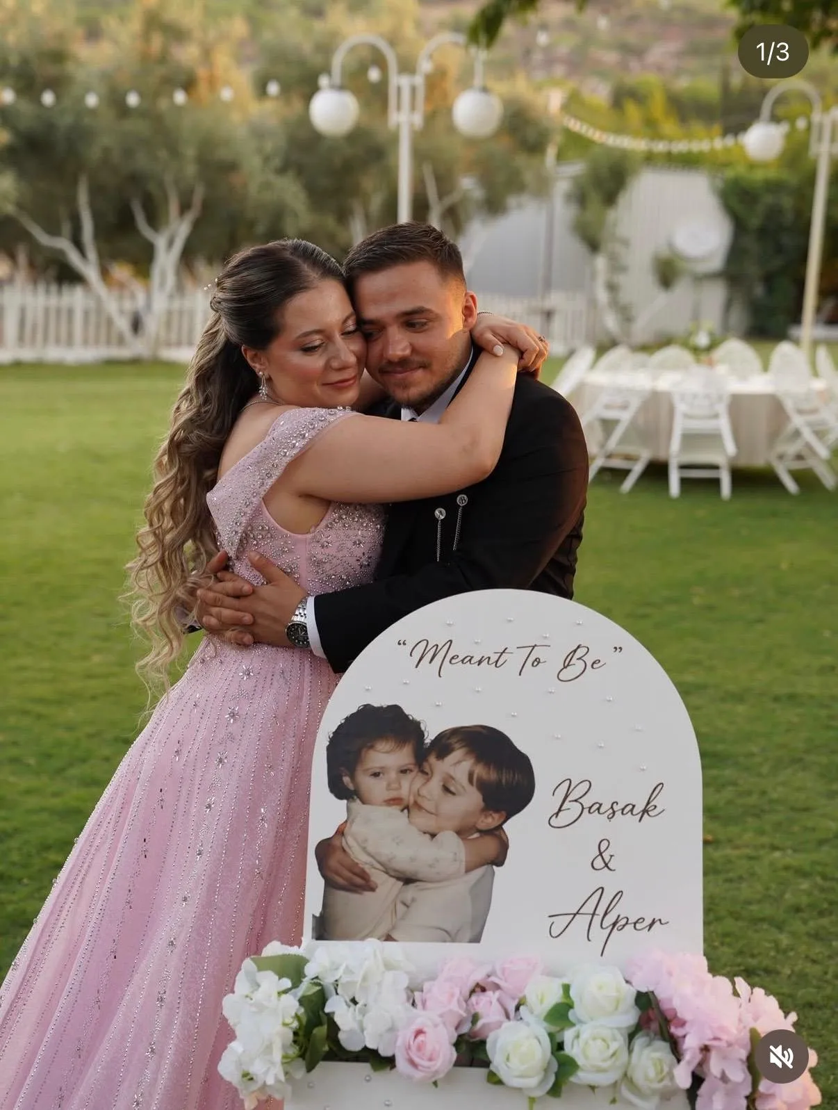 Tubi Event müşterisinin etkinliğinden kişiye özel karşılama panosu fotoğrafı
