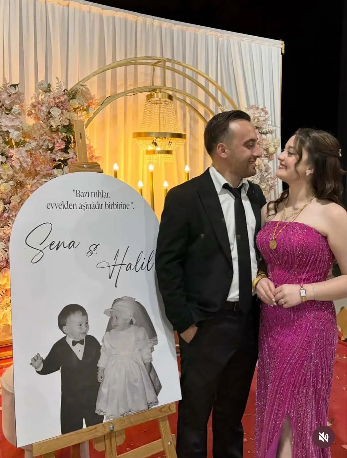 Tubi Event müşterisinin etkinliğinden kişiye özel karşılama panosu fotoğrafı