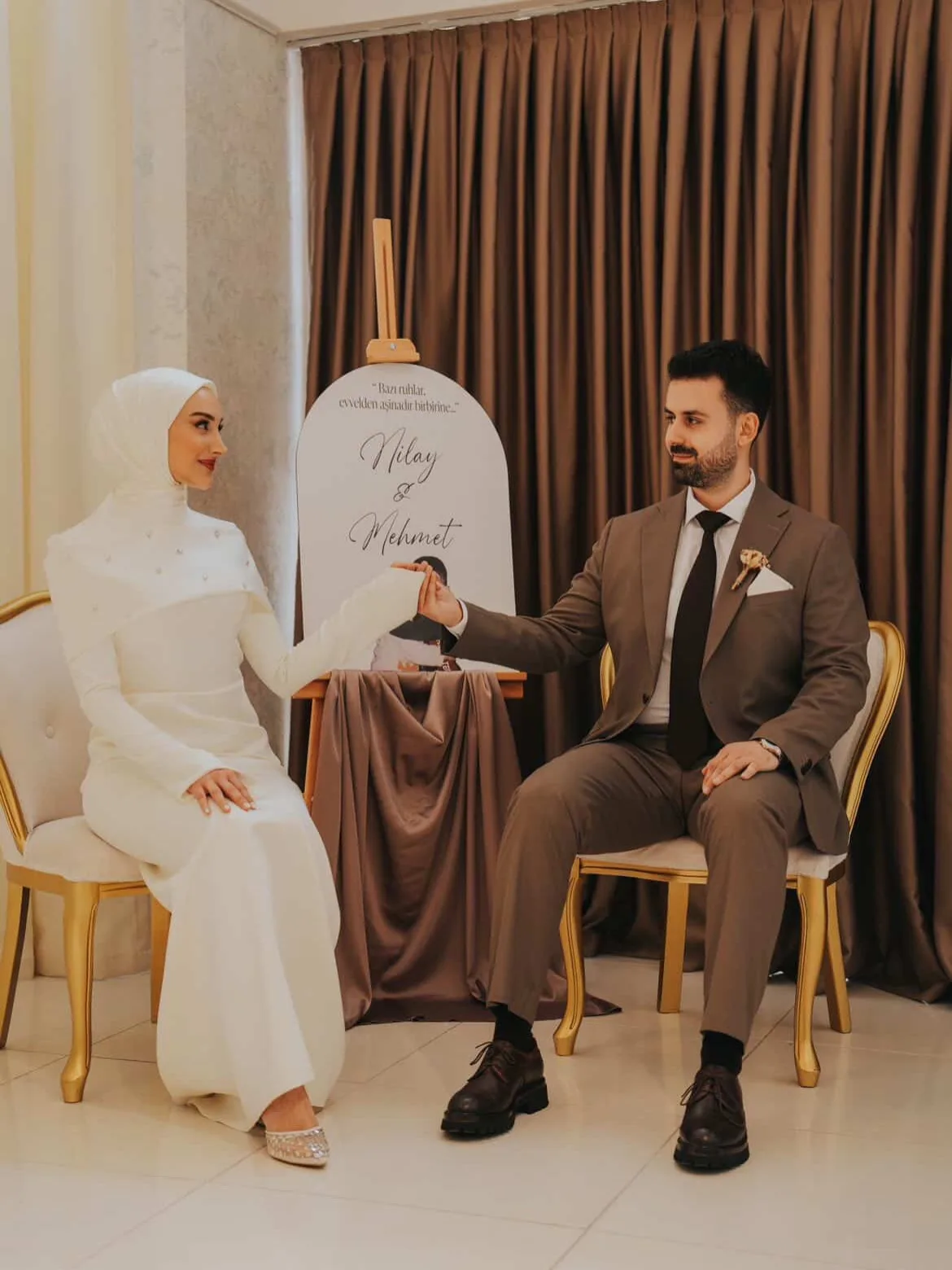 Tubi Event müşterisinin etkinliğinden kişiye özel karşılama panosu fotoğrafı
