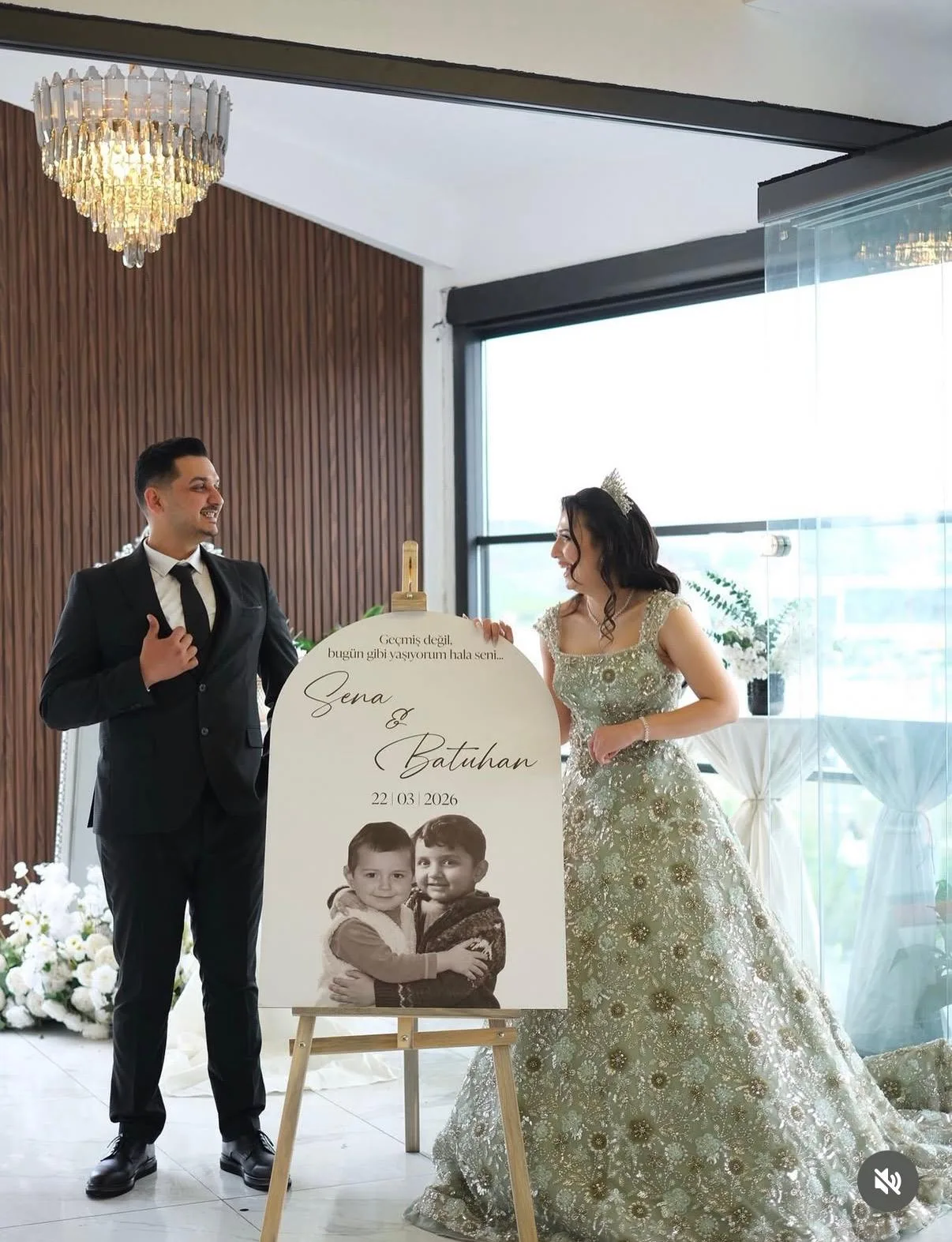 Tubi Event müşterisinin etkinliğinden kişiye özel karşılama panosu fotoğrafı